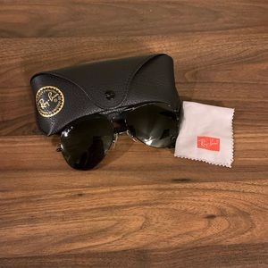 Ray-Ban Classic Black Aviator- Polarized